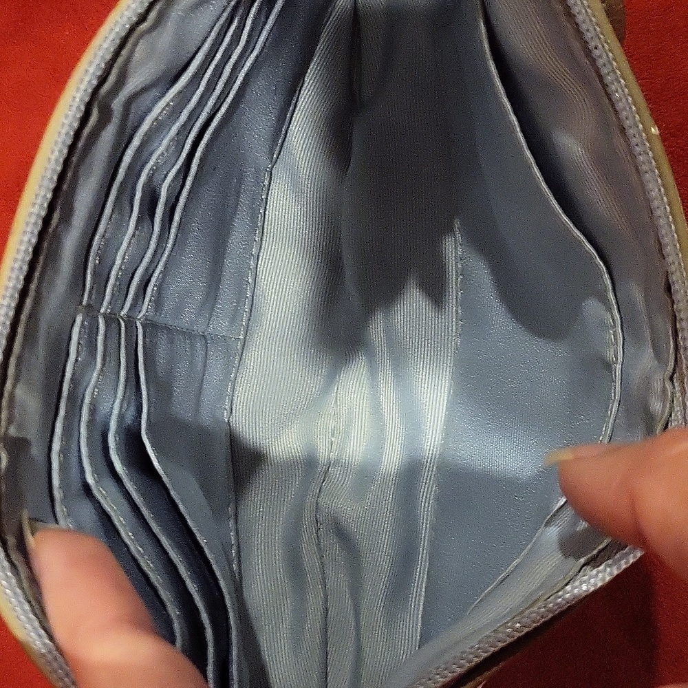 Coach patent leather trim UGC - Picture 7 of 7